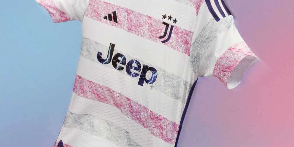 Juventusov gostujoči dres 2023-24