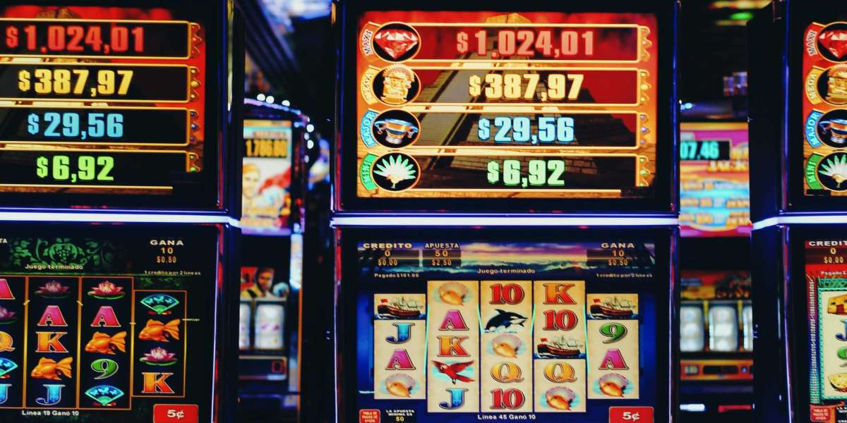Kundelojalitetsprogrammer i online casinoer: En analyse av hva som fungerer i 2025